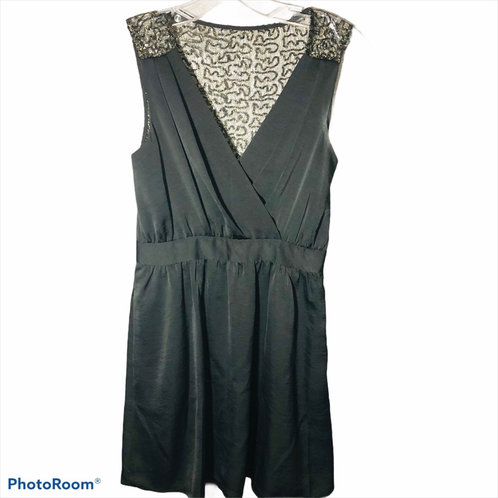 BCBGeneration Black&Gold Mesh Back Cocktai…
